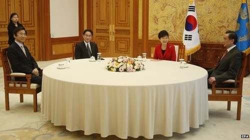 China, RoK, Japan vow to reinforce cooperation - ảnh 1